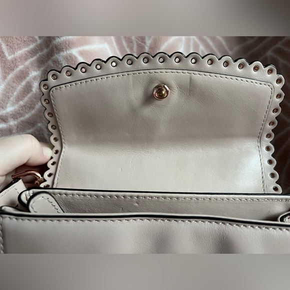 Michael kors cross body for sale! - Picture 4 of 12